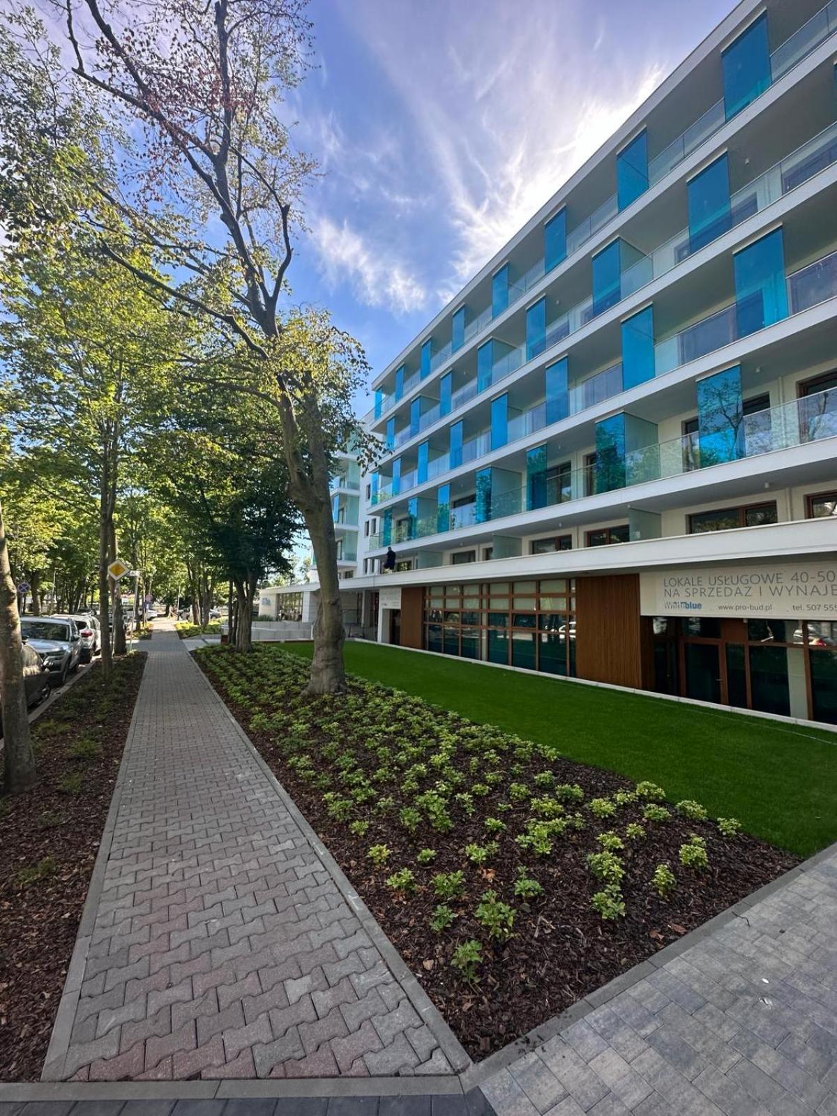 4Summer Kolobrzeg Apartamenty White Blue Sauna & Fitness & Parking 100 Metrow Do Pieknej Szerokiej Piaszczystej Plazy, Wspanialy Widok Z Duzego Tarasu! 100 Meter Zu Einem Schoenen Breiten Sandstrand, Herrliche Aussicht Von Einer Grossen Terrasse! Экстерьер фото