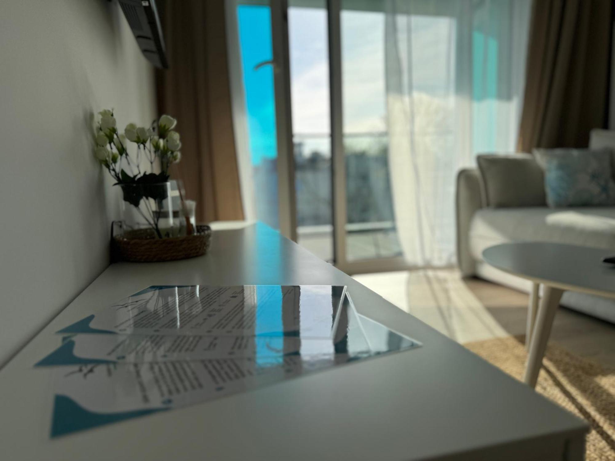 4Summer Kolobrzeg Apartamenty White Blue Sauna & Fitness & Parking 100 Metrow Do Pieknej Szerokiej Piaszczystej Plazy, Wspanialy Widok Z Duzego Tarasu! 100 Meter Zu Einem Schoenen Breiten Sandstrand, Herrliche Aussicht Von Einer Grossen Terrasse! Экстерьер фото